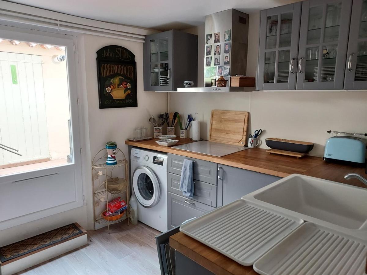 Rez-De-Chaussee Privatif Spacieux 3* D'Une Villa Centre Ville Hyères Buitenkant foto
