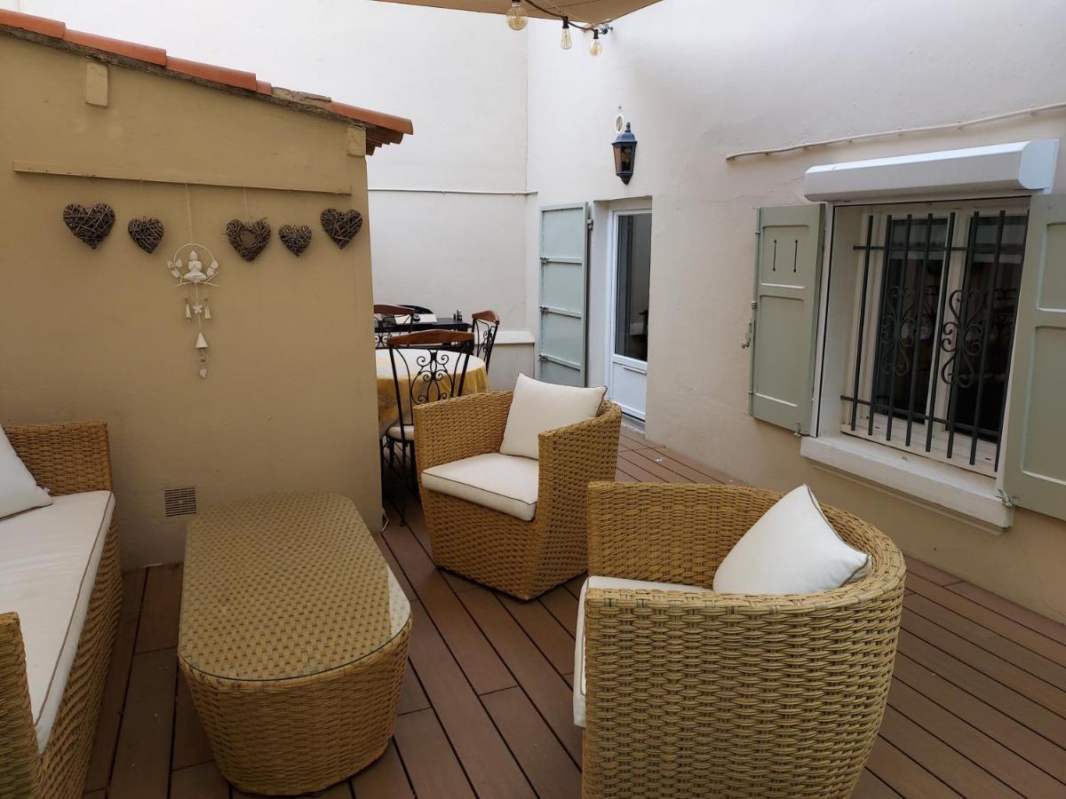 Rez-De-Chaussee Privatif Spacieux 3* D'Une Villa Centre Ville Hyères Buitenkant foto